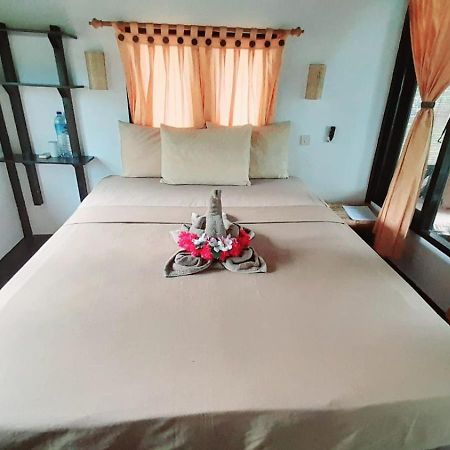 Ana Warung & Bungalows Гили Мено Екстериор снимка
